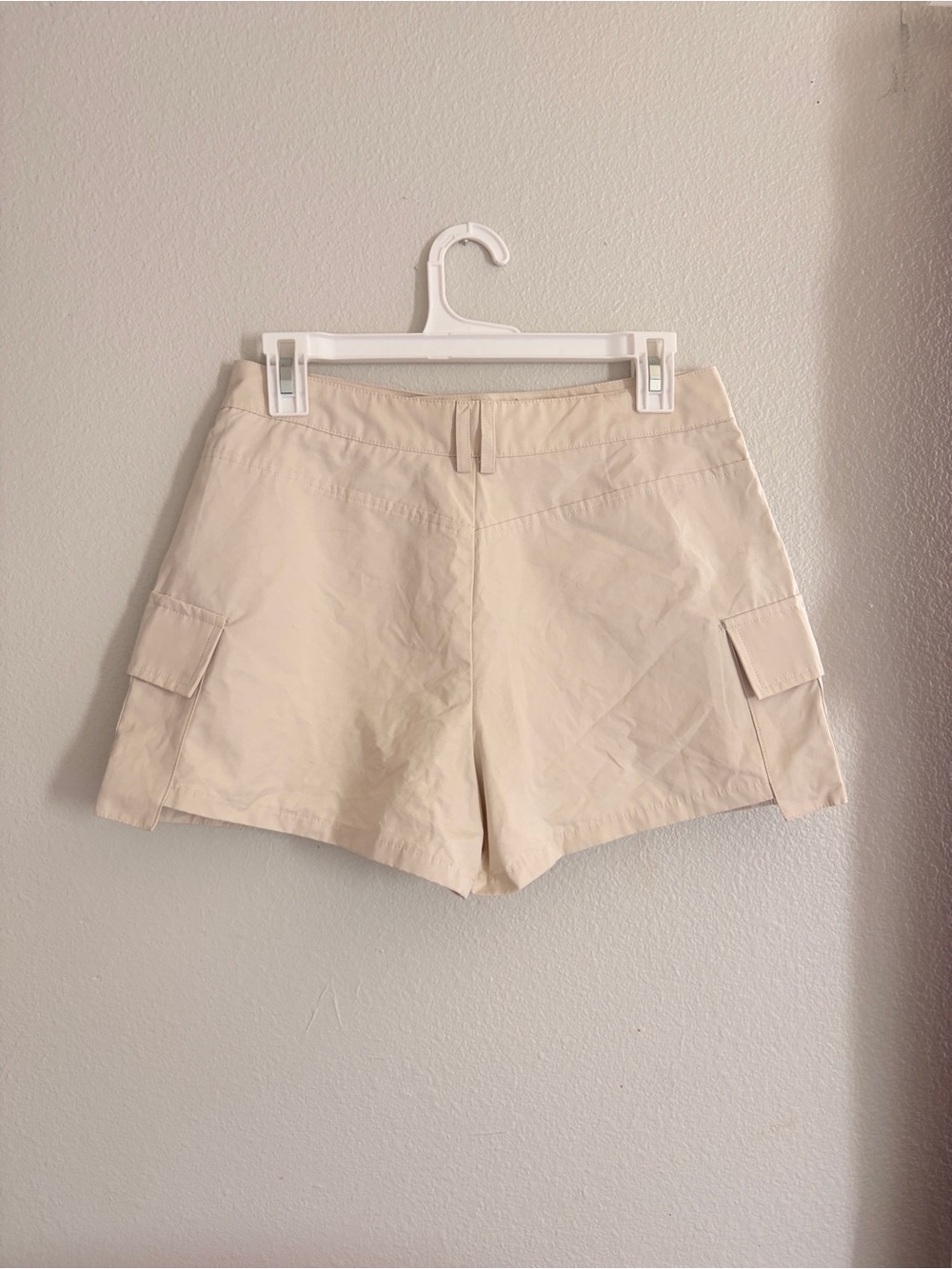Zara Cream Cargo Utility Shorts